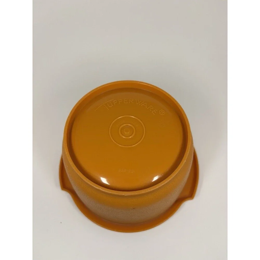 Tupperware vintage servalier